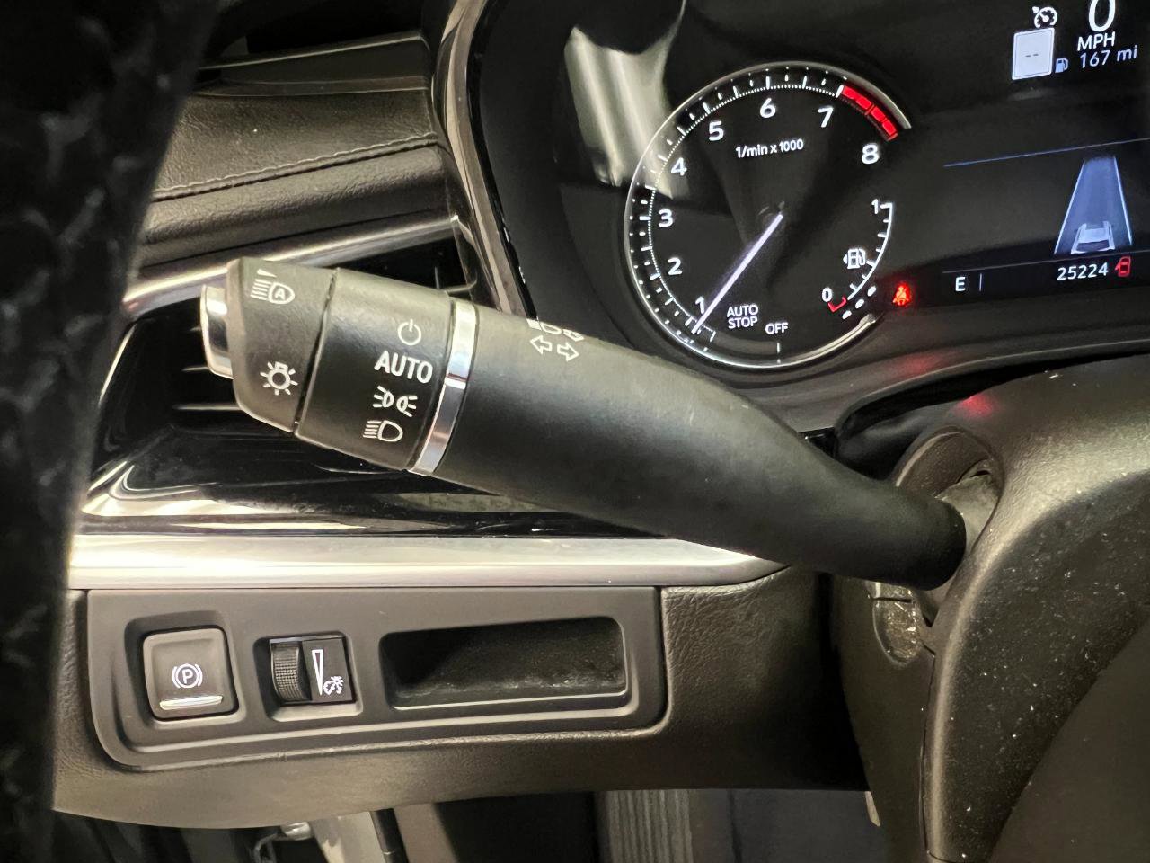 Used 2024 Cadillac XT6 Premium Luxury image 41