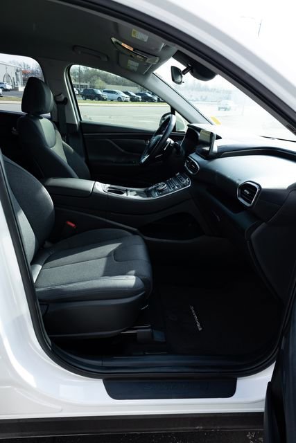 Used 2023 Hyundai Santa Fe SEL FWD image 13