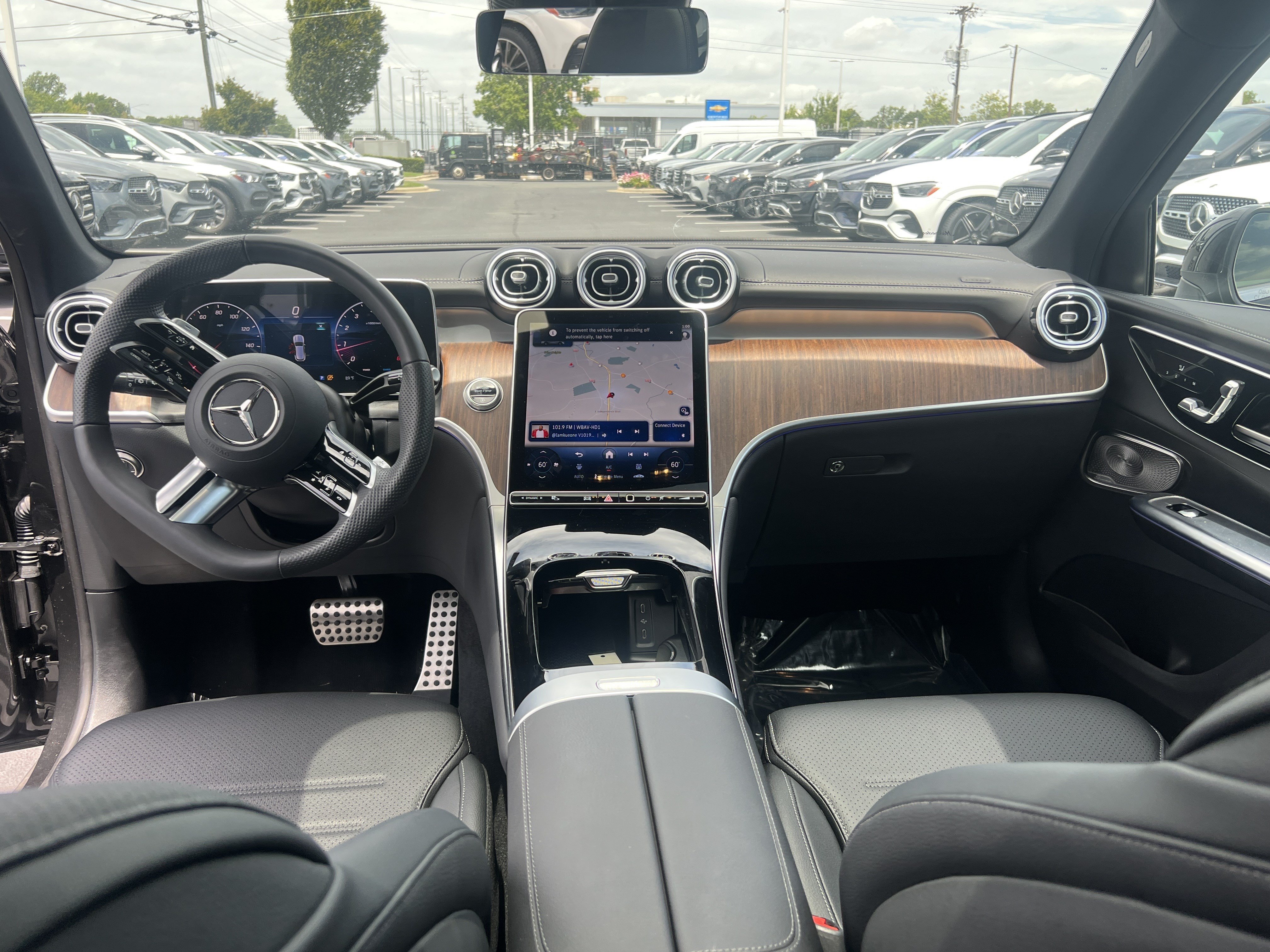 Certified 2025 Mercedes-Benz GLC 300 4MATIC image 30