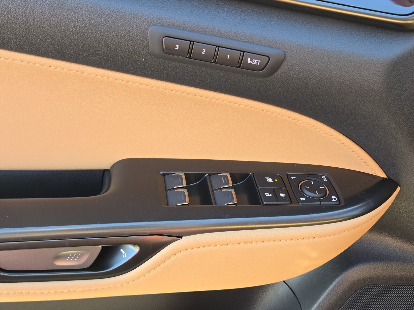New 2026 Lexus NX 350h AWD w/ Premium Package image 9