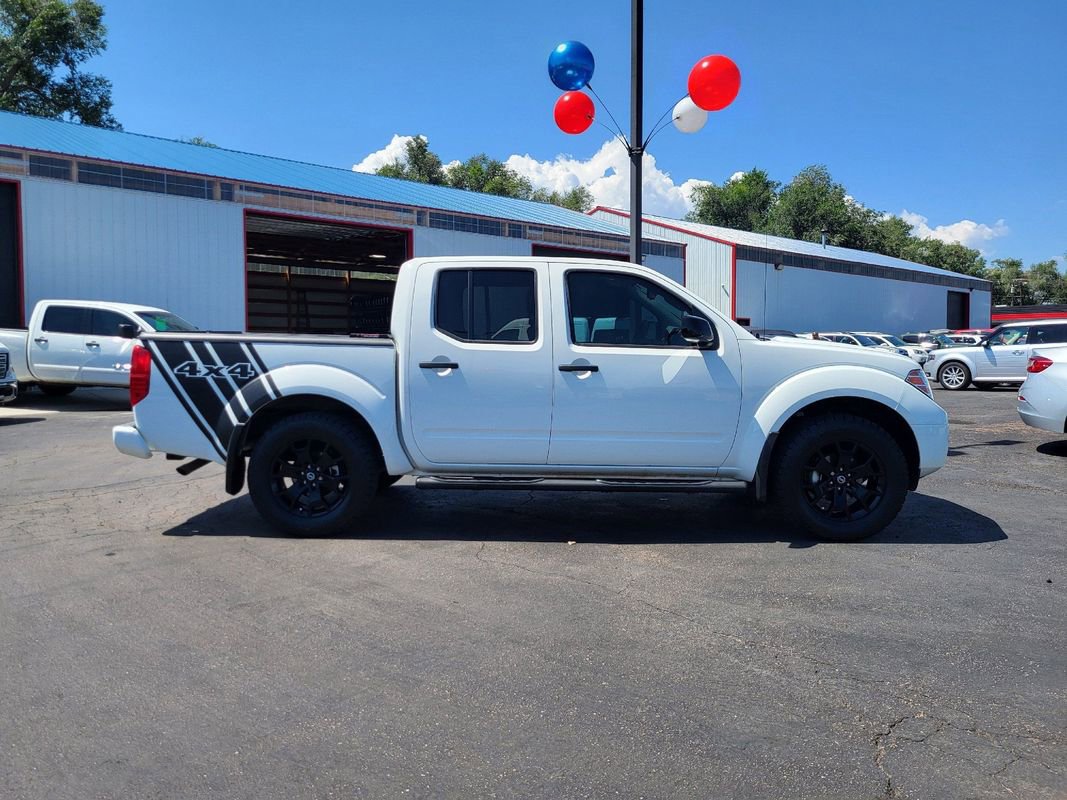 Used 2020 Nissan Frontier SV w/ Midnight Edition Floor Mats image 6