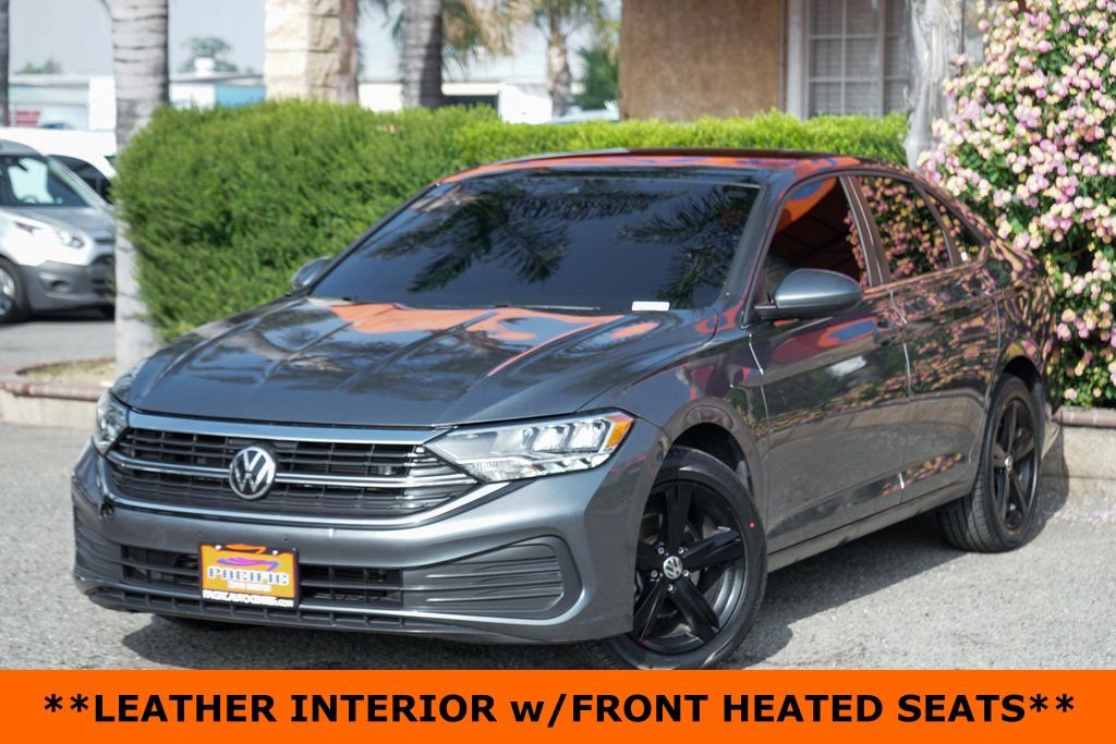 Used 2022 Volkswagen Jetta SE image 4