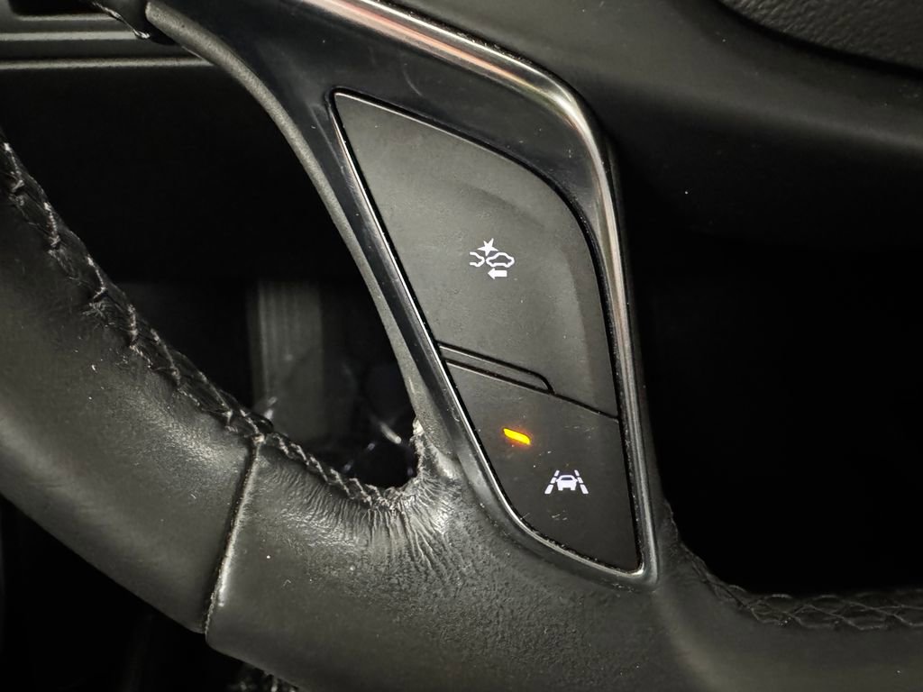 Used 2023 Cadillac XT5 Luxury image 25