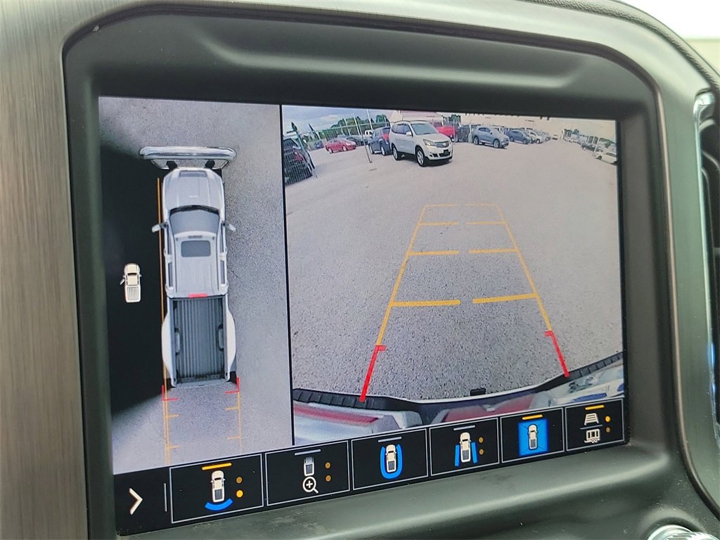 Used 2022 GMC Sierra 3500 Denali w/ Denali Ultimate Package image 30