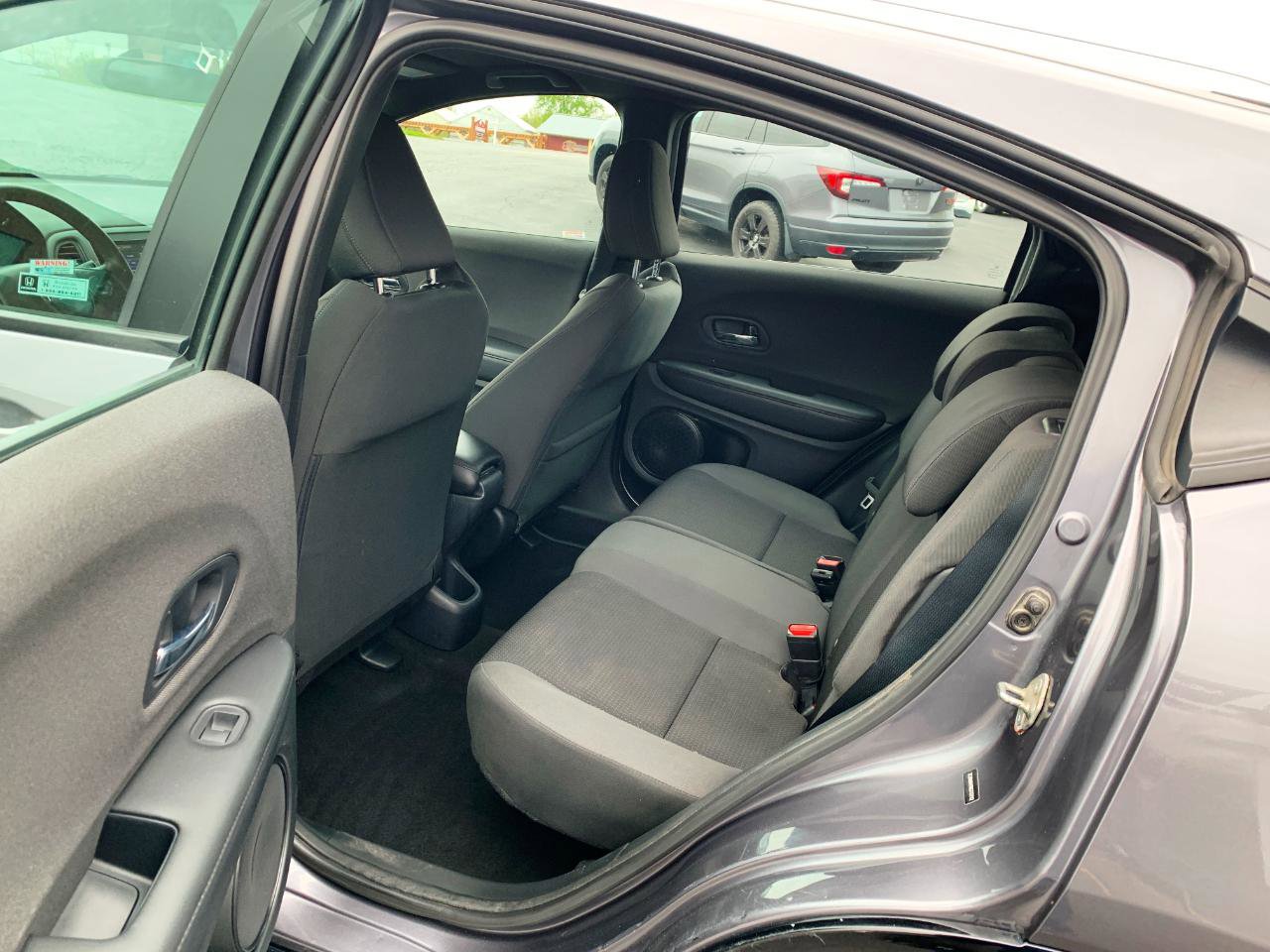 Used 2019 Honda HR-V Sport image 6