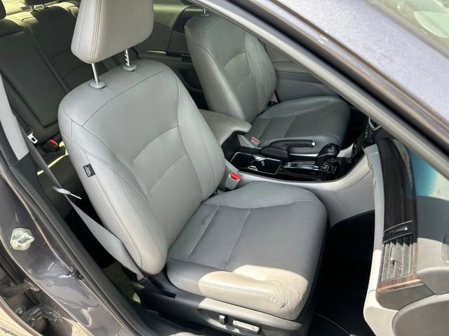 Used 2016 Honda Accord EX-L image 11