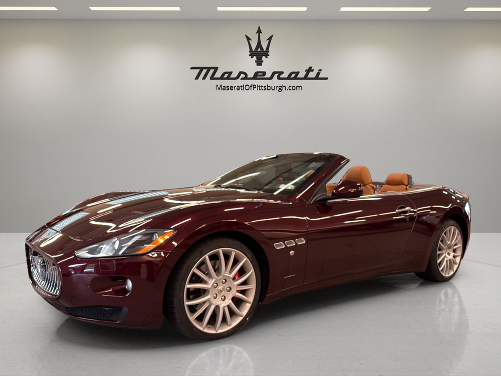 Used 2015 Maserati GranTurismo Convertible RWD image 2
