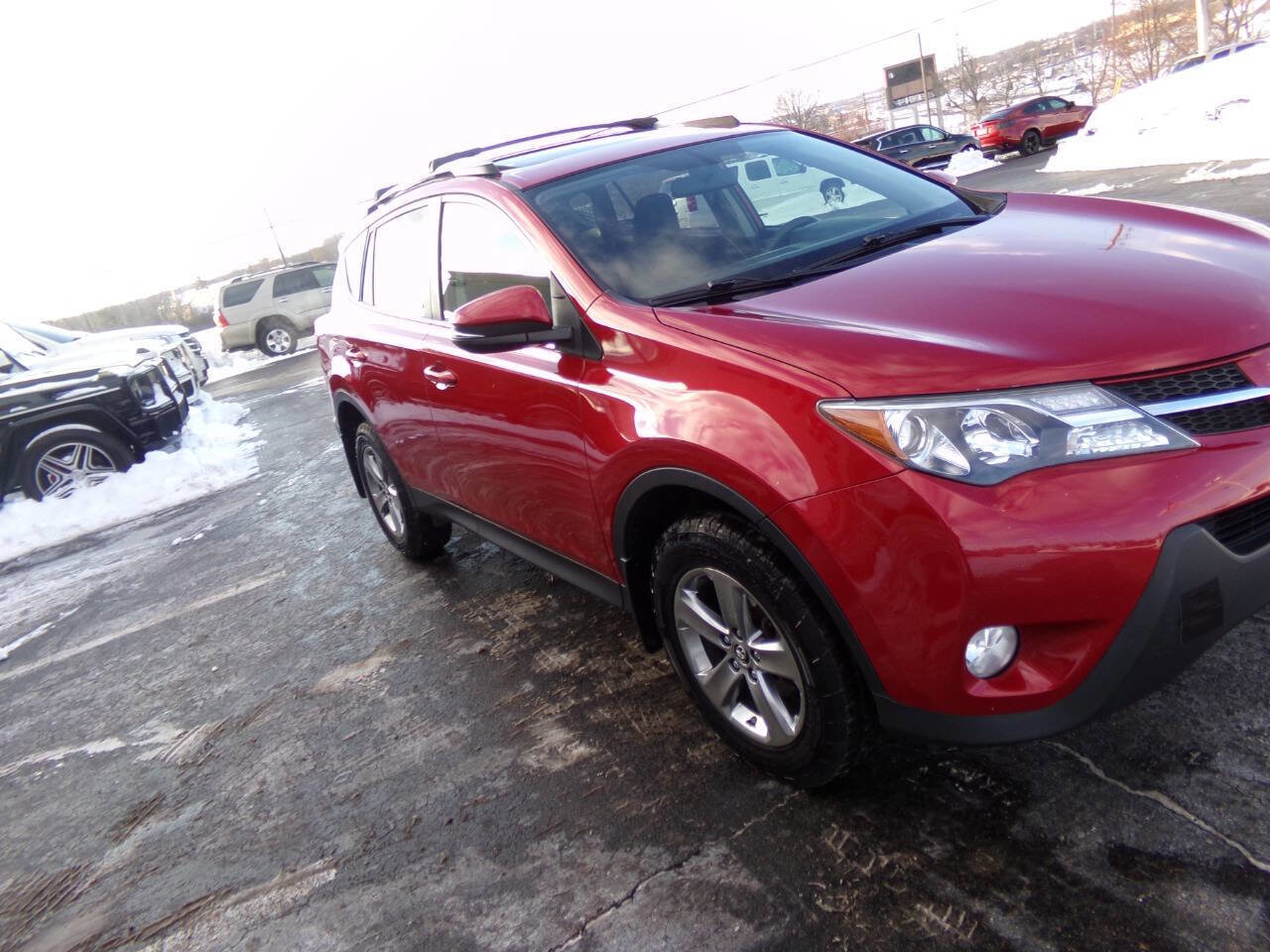 Used 2015 Toyota RAV4 XLE w/ Outdoor Package AWD/4WD image 49