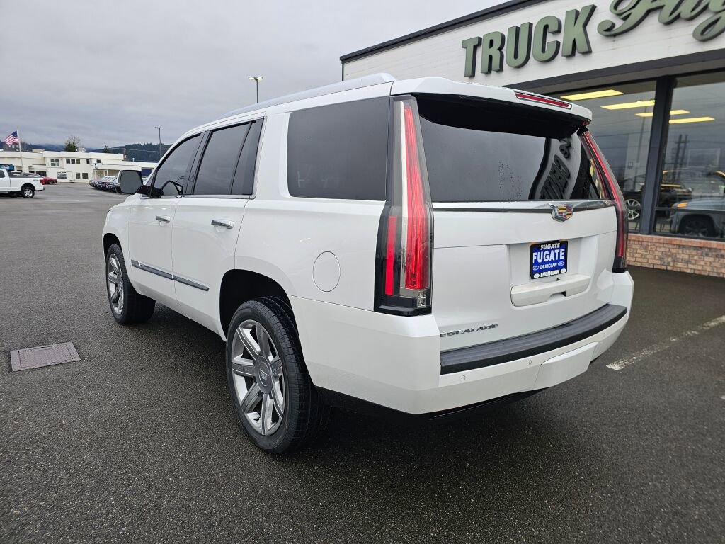 Used 2016 Cadillac Escalade Premium image 10