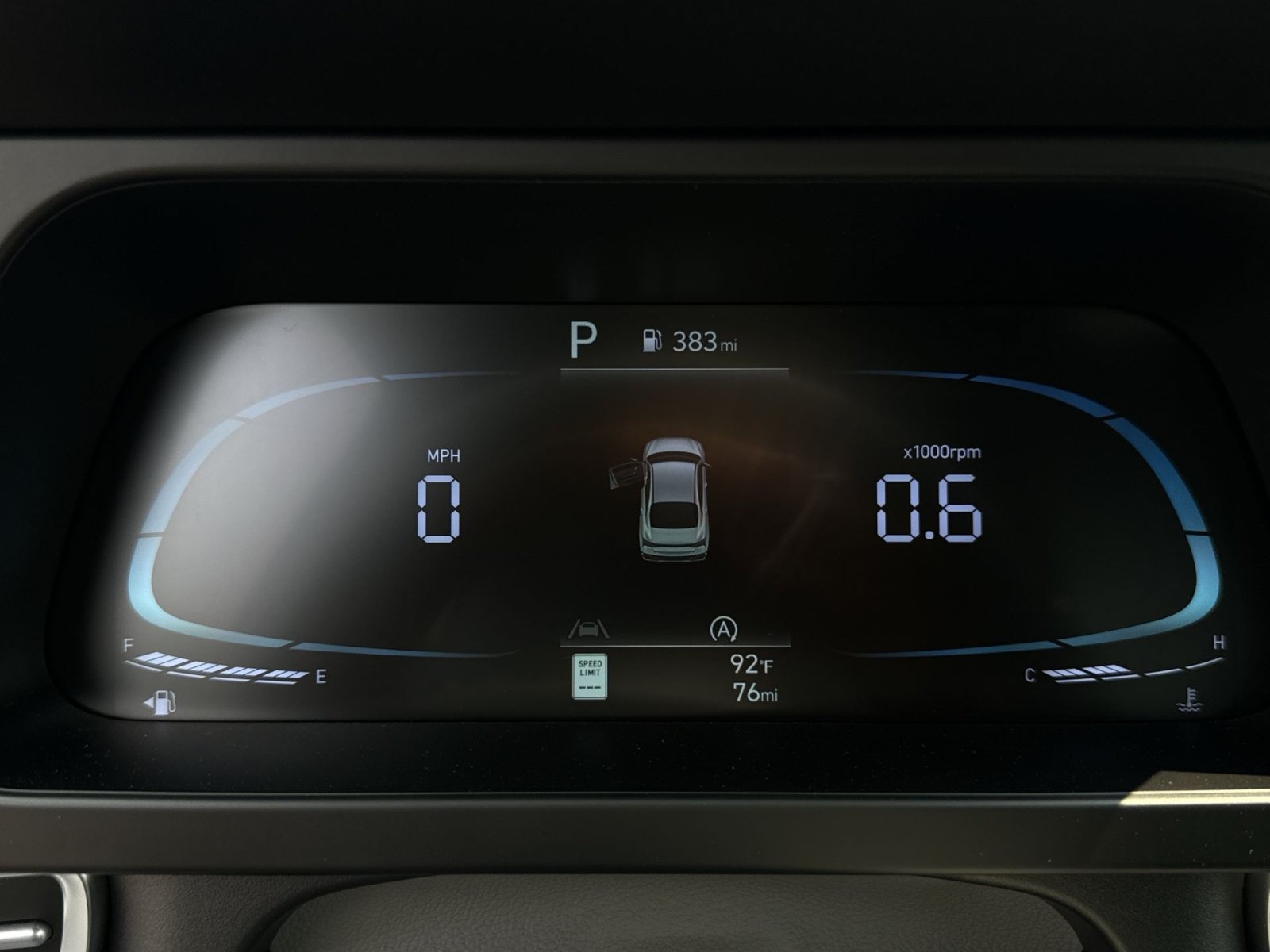 New 2026 Hyundai Elantra SE FWD image 17