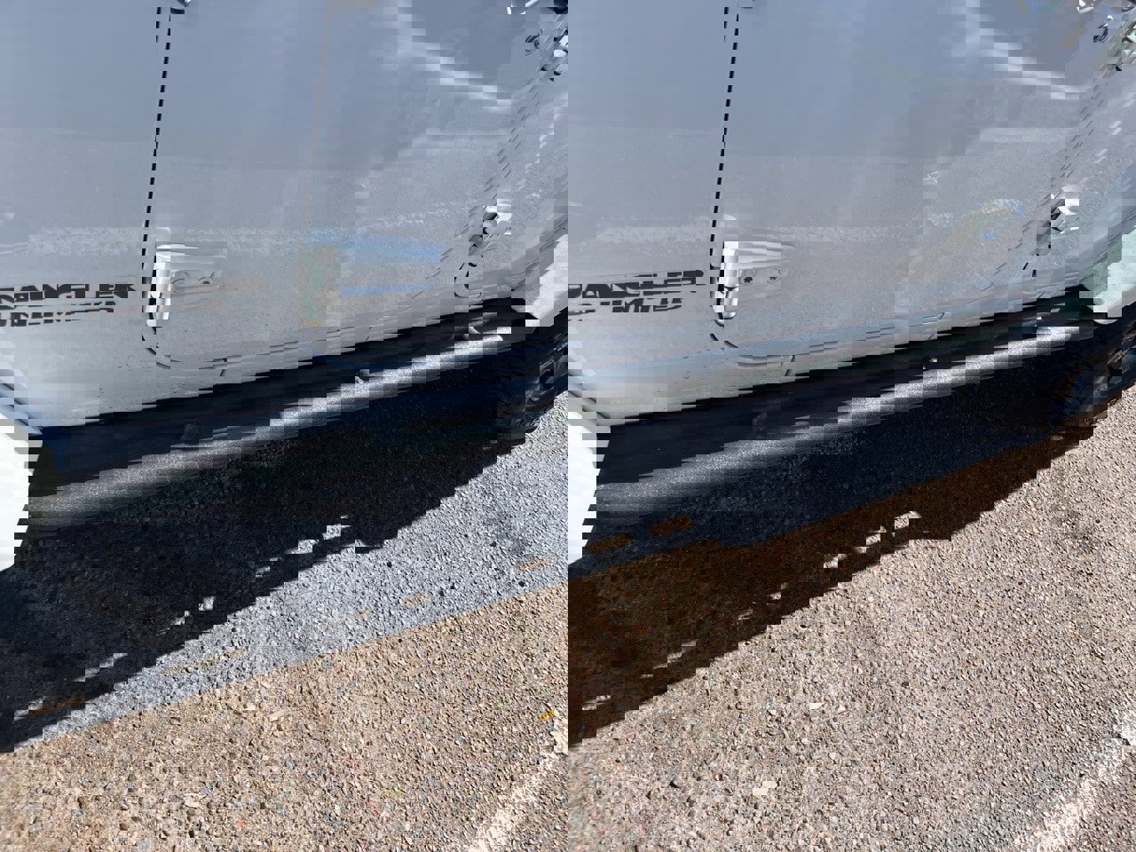 Used 2015 Jeep Wrangler Unlimited Sahara image 5