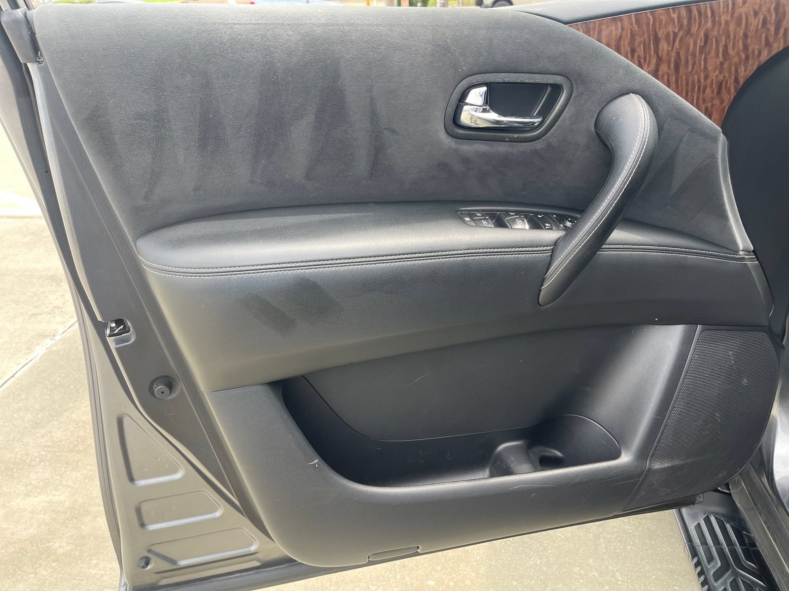 Used 2019 Nissan Armada SV w/ Driver Package RWD image 25