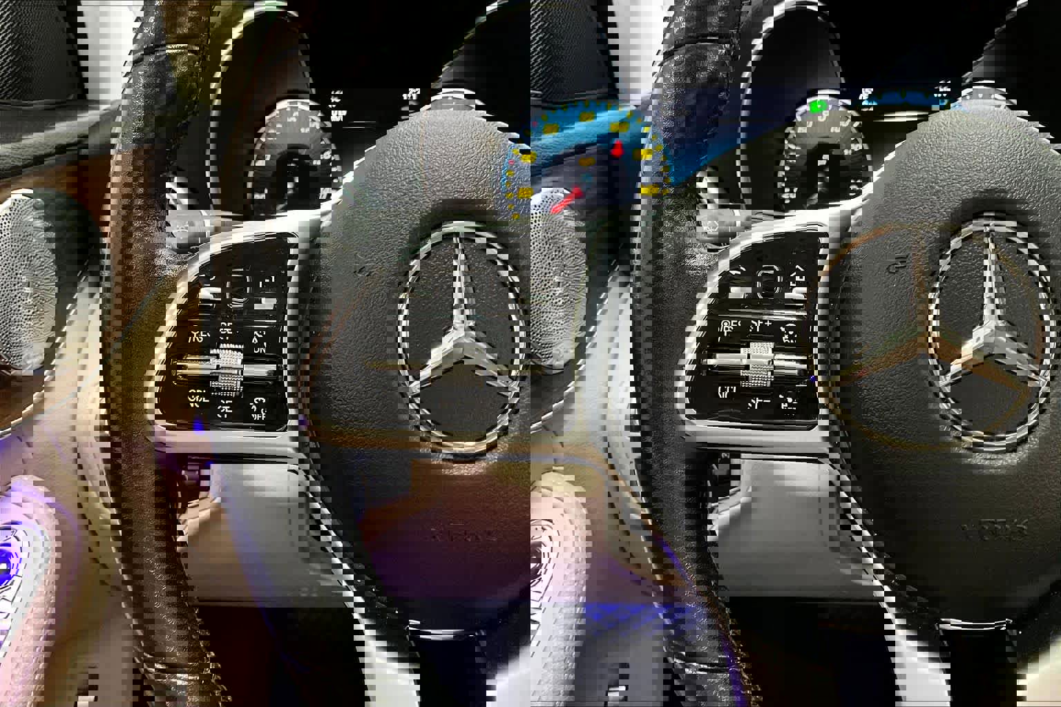 Used 2021 Mercedes-Benz C 300 Sedan image 21