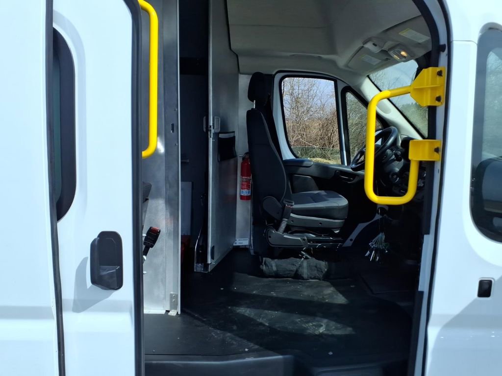 Used 2024 RAM ProMaster 3500 w/ Delivery Van Package FWD image 11
