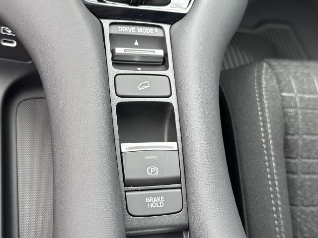 New 2027 Honda HR-V LX image 30