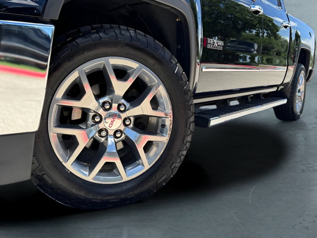 Used 2018 GMC Sierra 1500 SLT w/ Texas SLT Premium Package AWD/4WD image 2