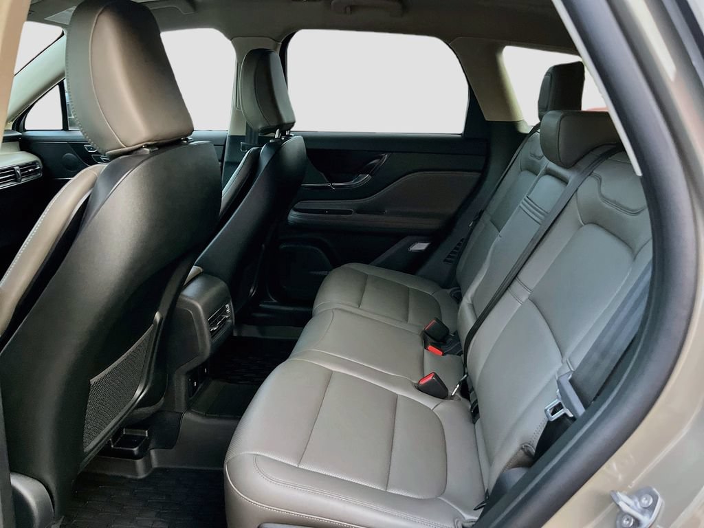 Used 2025 Lincoln Corsair AWD w/ Equipment Group 101A image 23