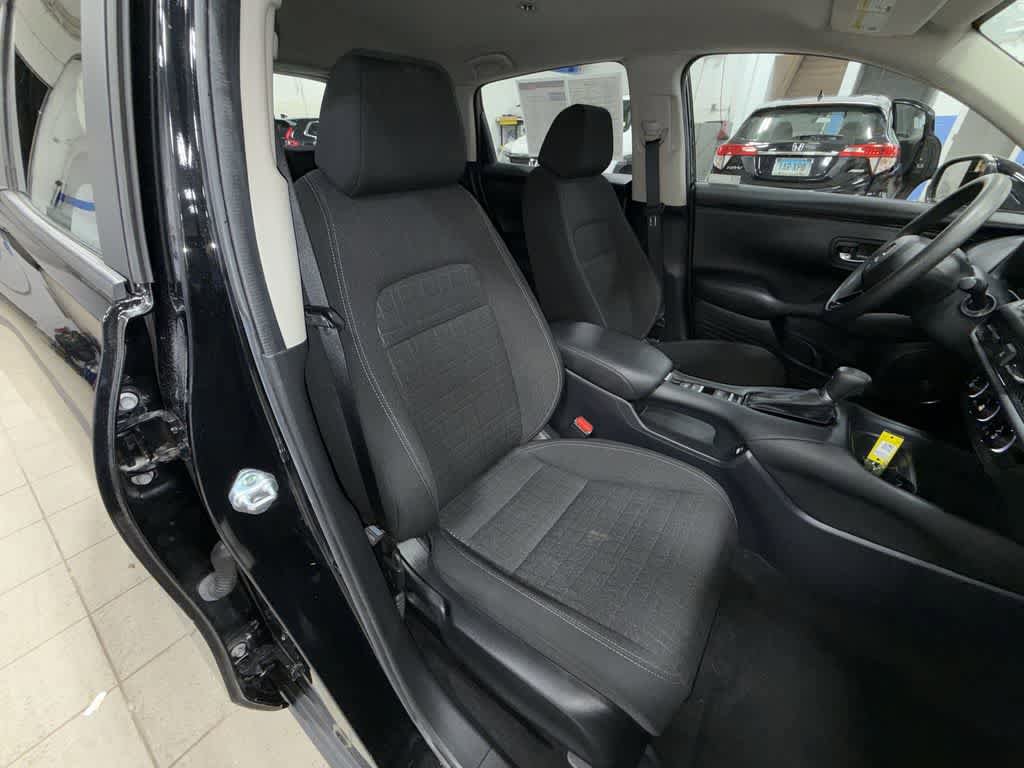 Used 2023 Honda HR-V LX image 16
