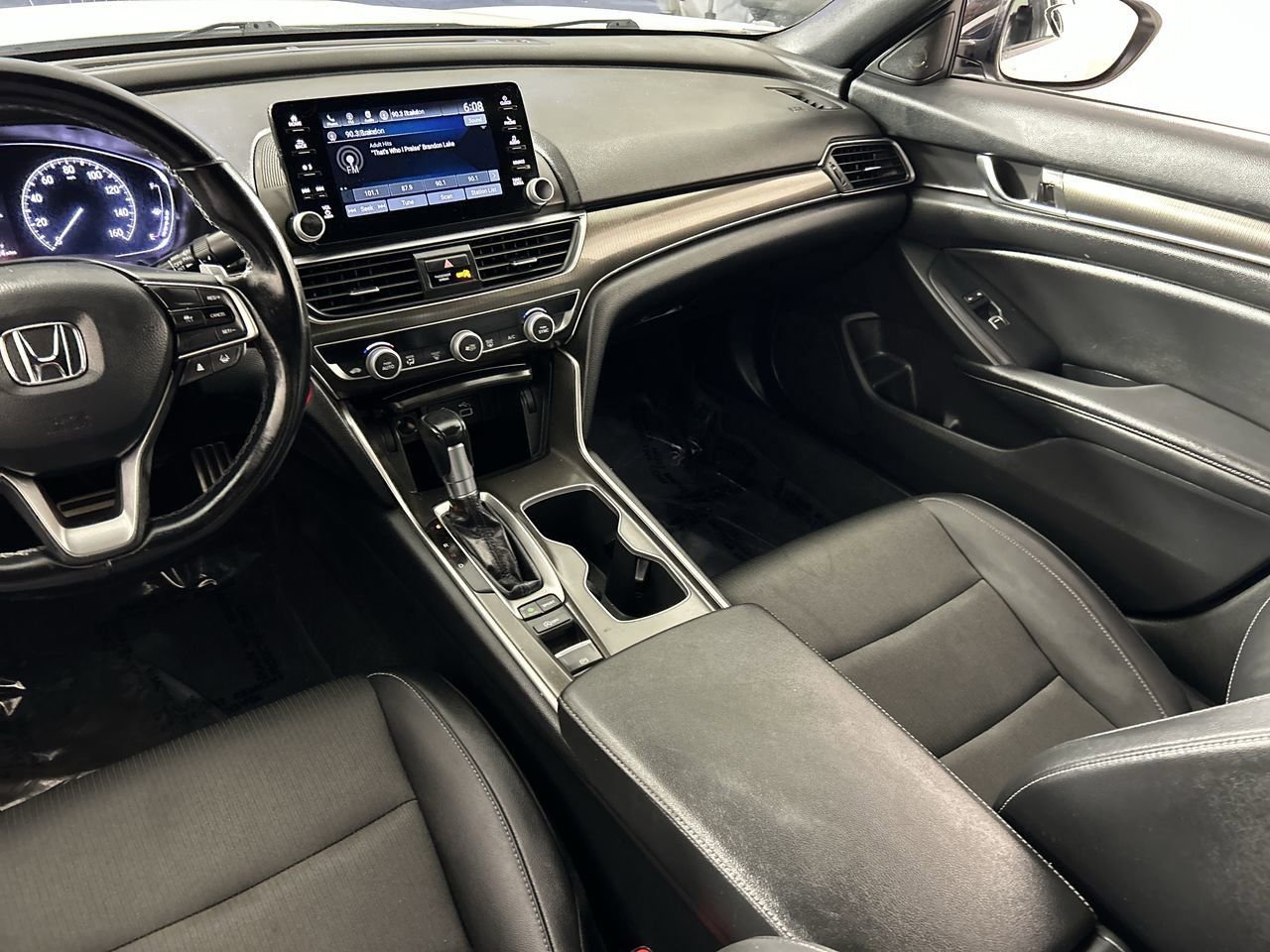 Used 2022 Honda Accord Sport image 23