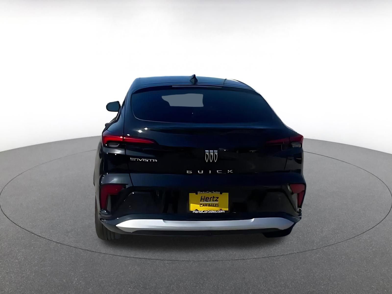 Used 2025 Buick Envista Sport Touring image 12