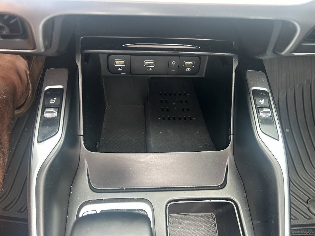 Used 2021 Kia Sorento EX w/ Panoramic Sunroof Package FWD image 19