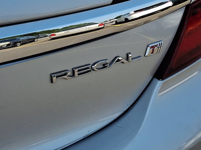 Used 2017 Buick Regal Sport Touring FWD image 26
