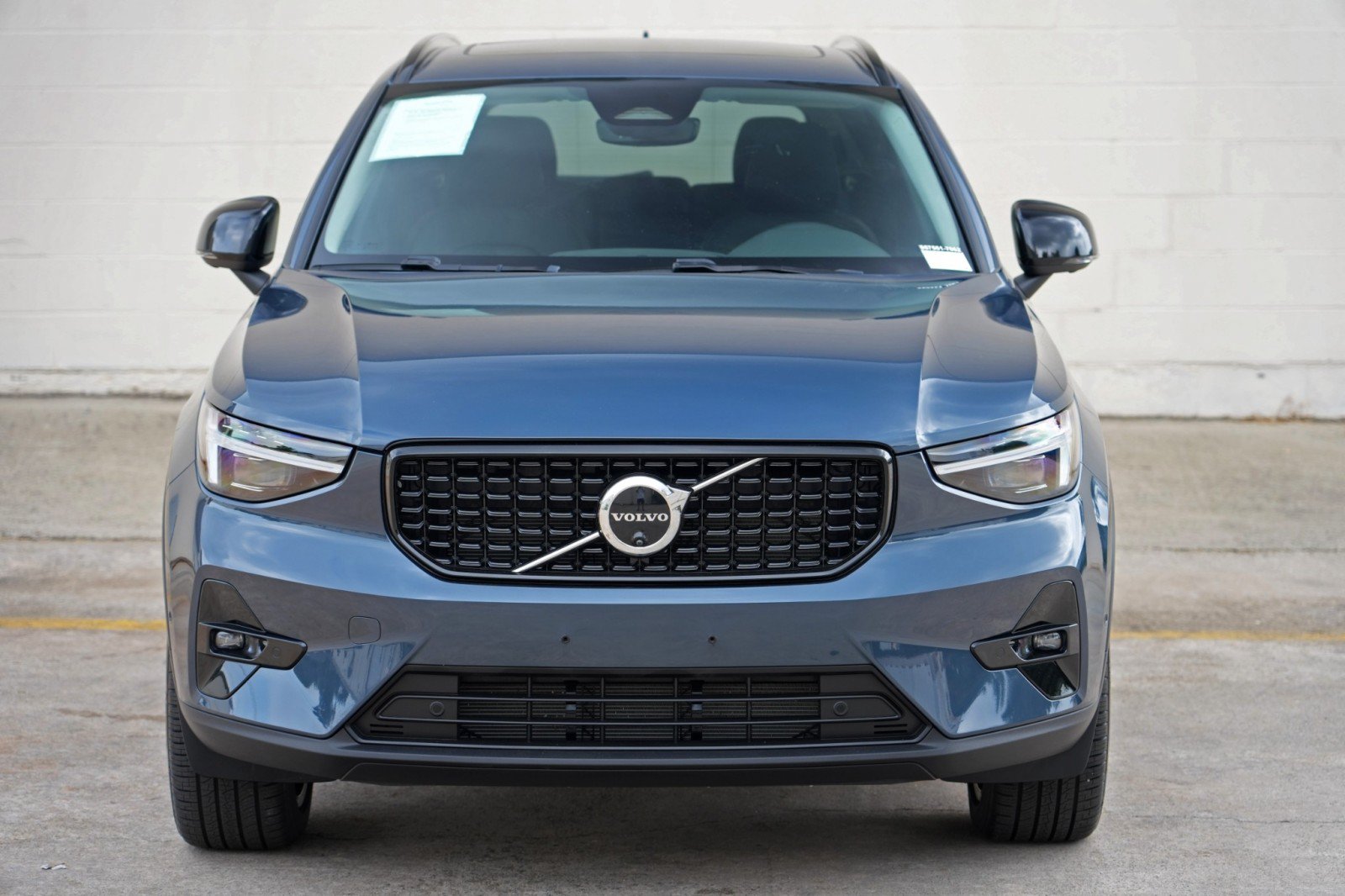 Used 2026 Volvo XC40 B5 Ultra w/ Climate Package AWD/4WD image 49