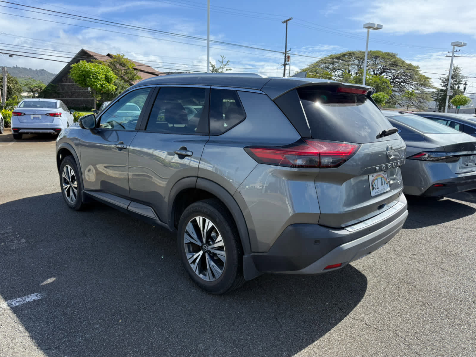 Used 2023 Nissan Rogue SV w/ SV Premium Package FWD image 4
