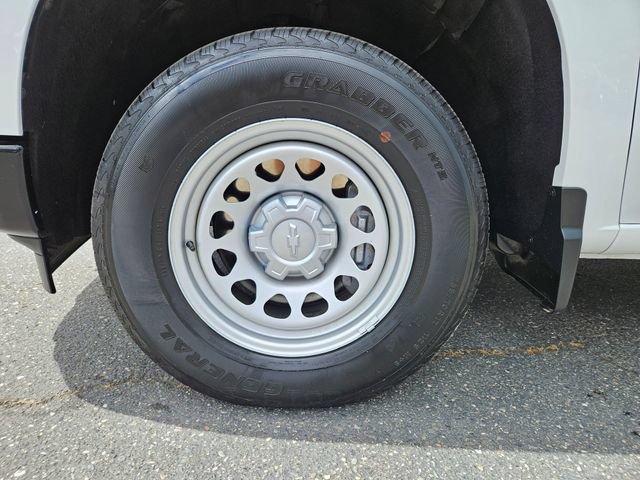 Used 2023 Chevrolet Silverado 1500 W/T AWD/4WD image 9