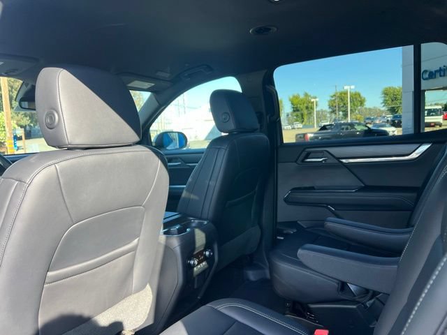 Used 2024 GMC Acadia Elevation AWD/4WD image 23