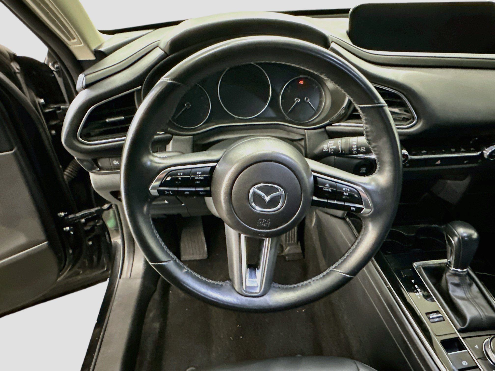 Used 2025 MAZDA CX-30 AWD 2.5 S w/ Preferred Package image 18