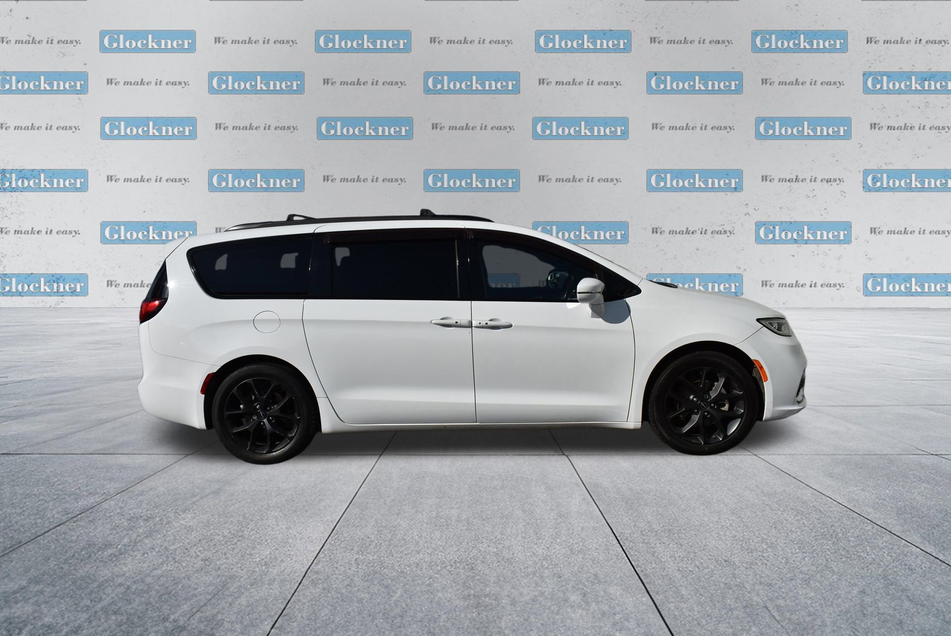 Used 2021 Chrysler Pacifica Touring-L w/ S Appearance Package FWD image 8