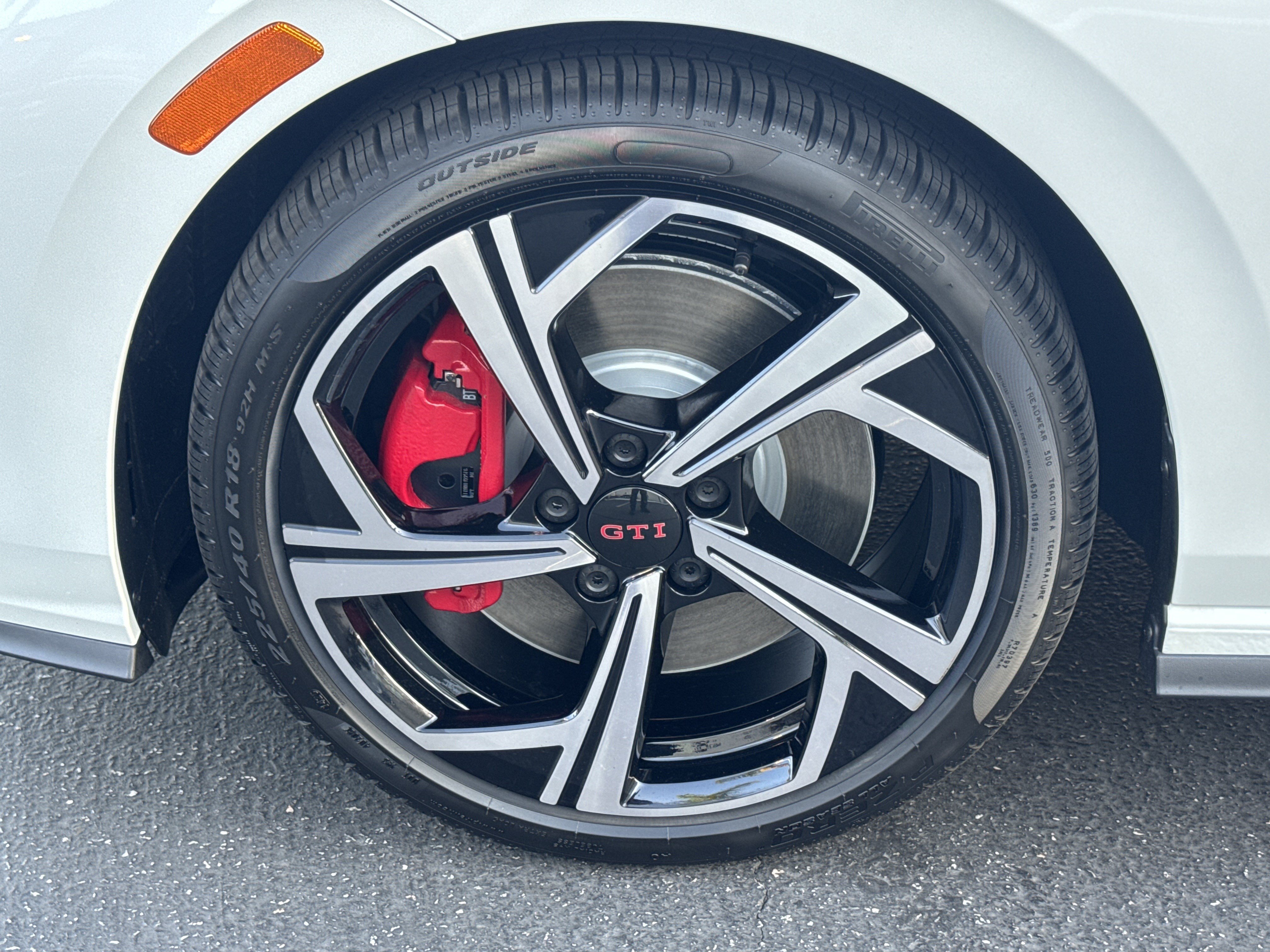 New 2026 Volkswagen GTI SE FWD image 11