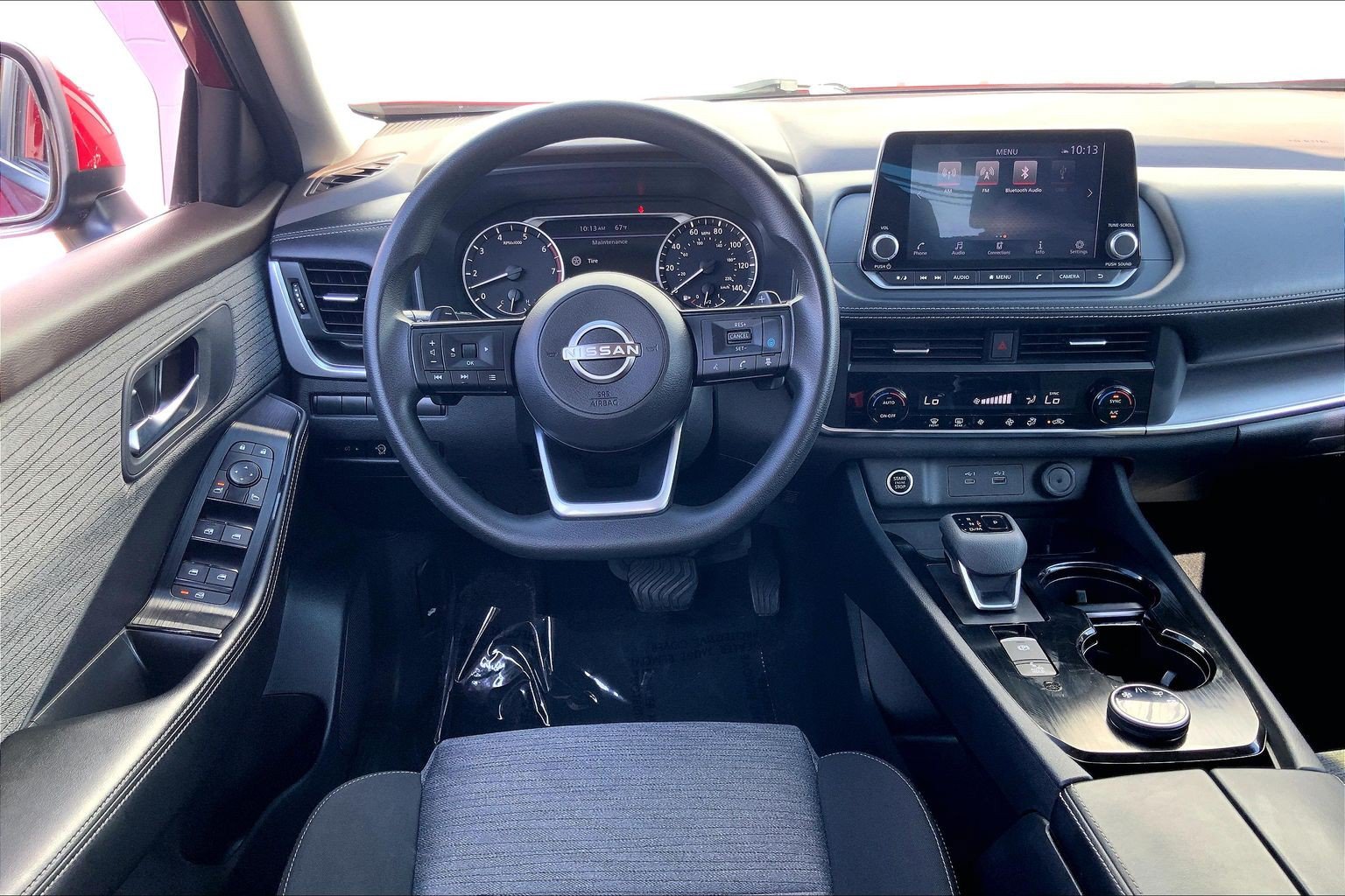 Used 2023 Nissan Rogue SV AWD/4WD image 6