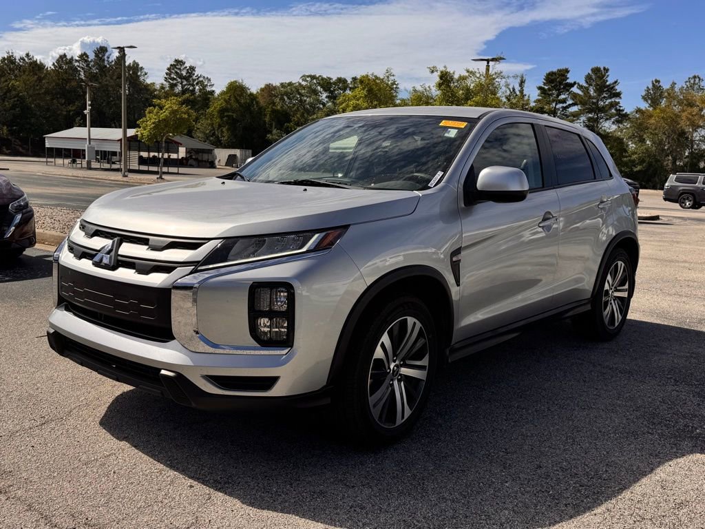 Used 2021 Mitsubishi Outlander Sport ES image 3