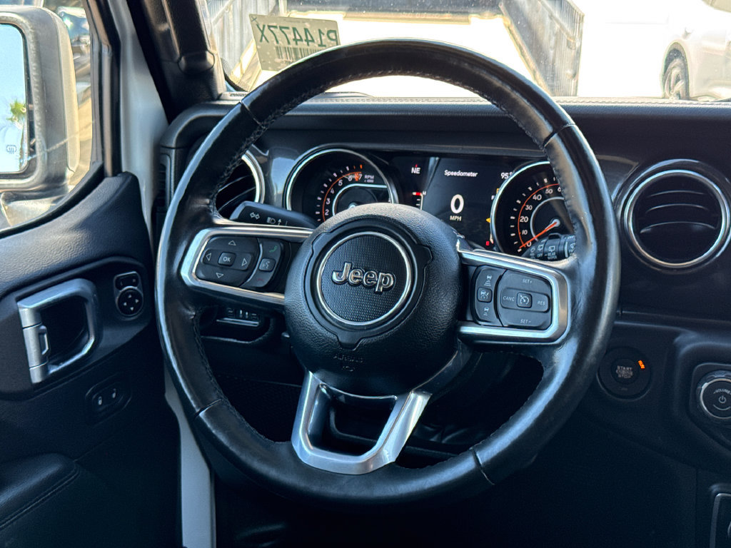Used 2022 Jeep Wrangler Unlimited Sahara AWD/4WD image 23