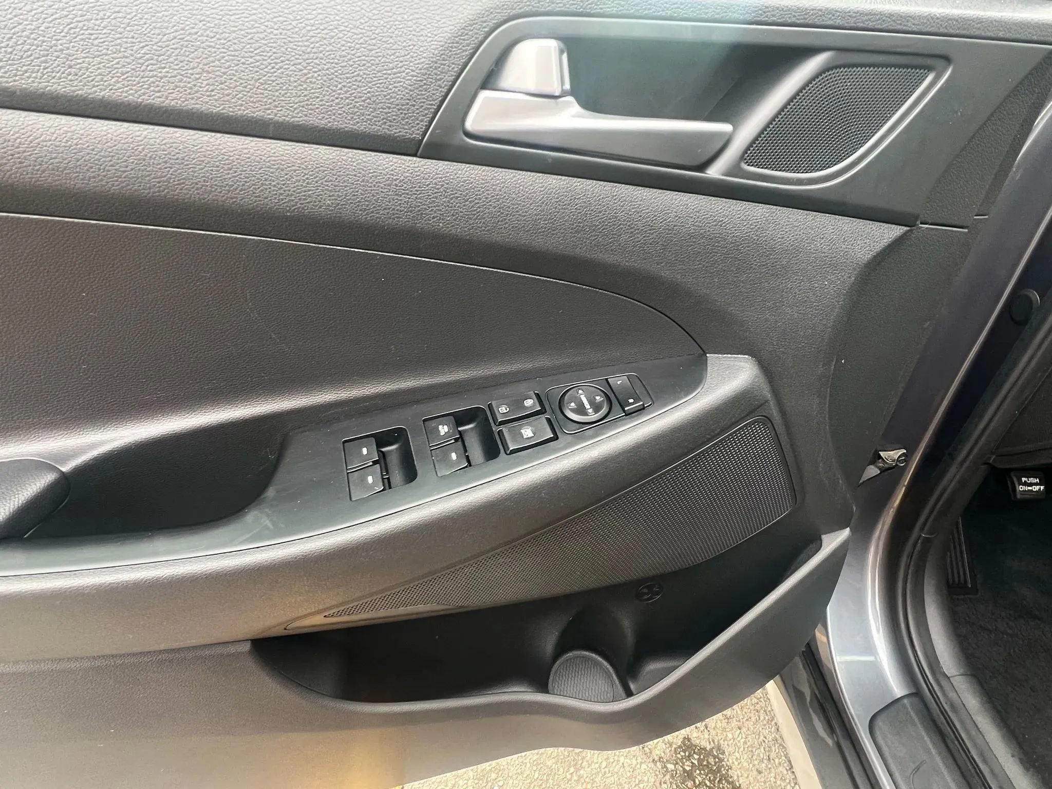 Used 2017 Hyundai Tucson SE image 23