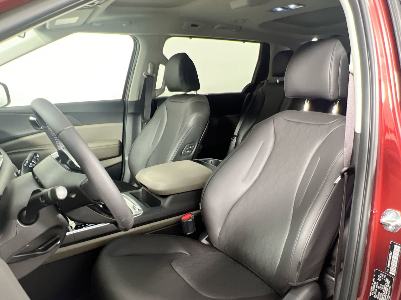 Certified 2026 Kia Carnival SX FWD image 12