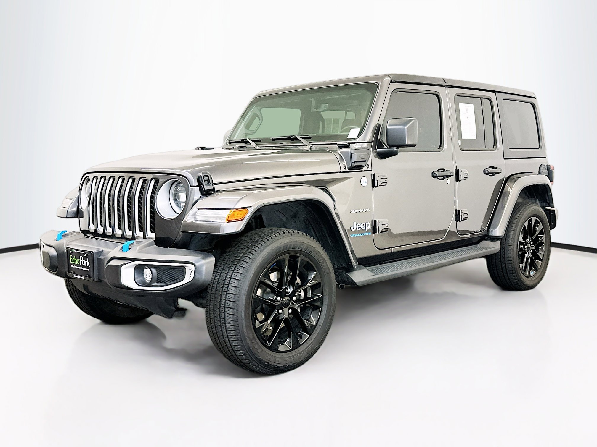 Used 2023 Jeep Wrangler Sahara w/ Cold Weather Group image 3