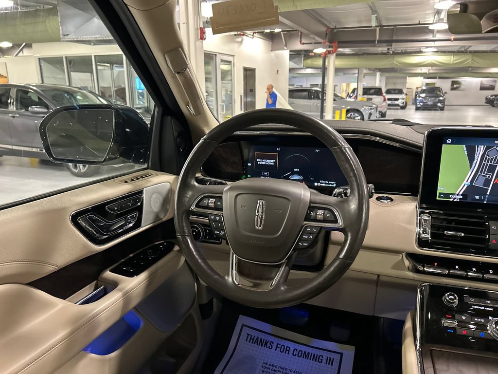 Used 2020 Lincoln Navigator L Reserve w/ Luxury Package AWD/4WD image 24