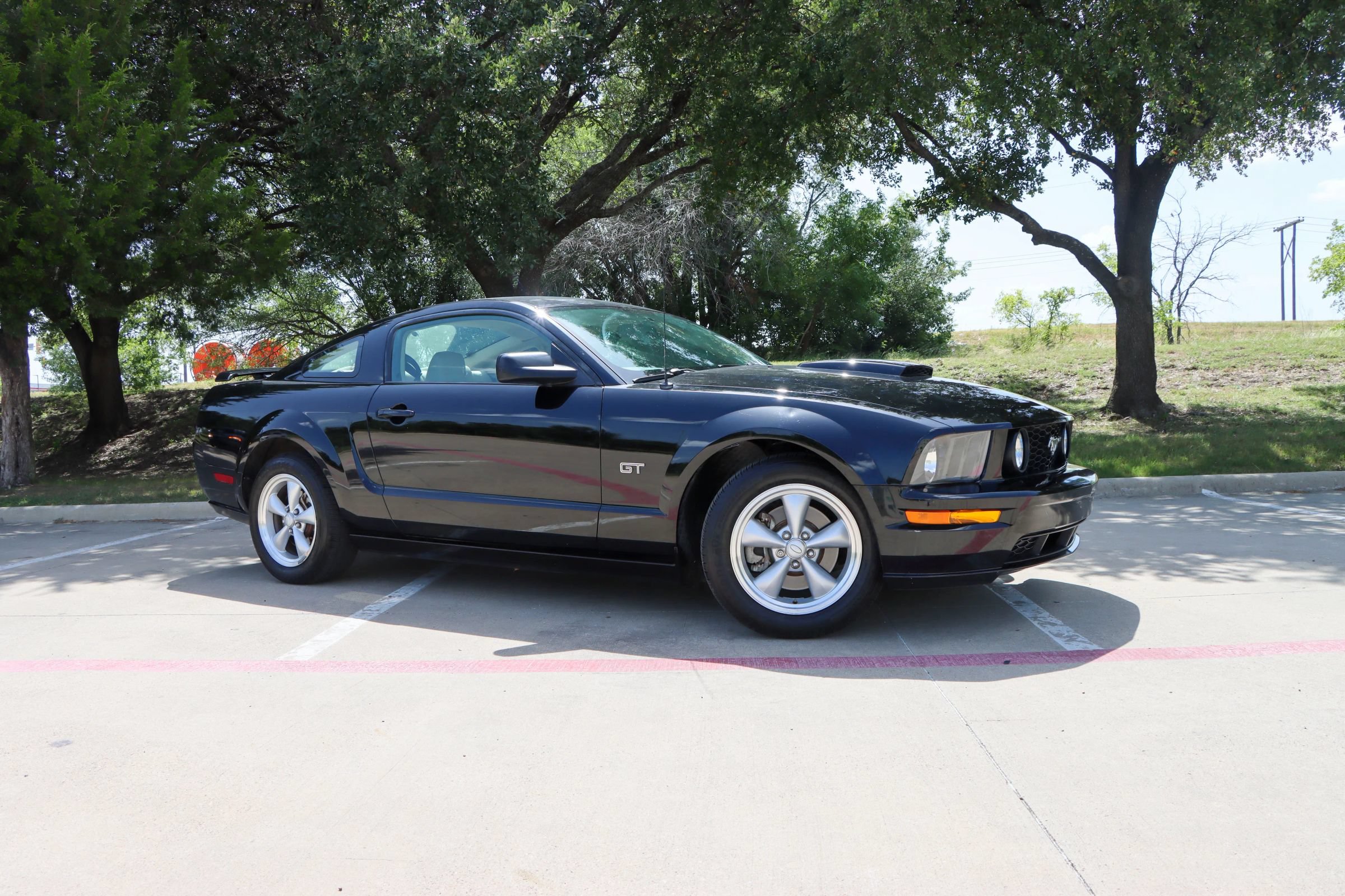 Used 2008 Ford Mustang GT Premium RWD image 1