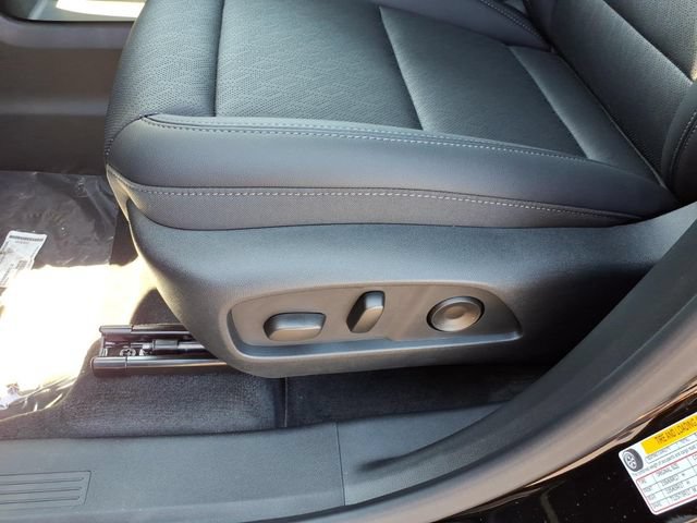 New 2027 Chevrolet Equinox LT w/ Convenience Package II FWD image 7