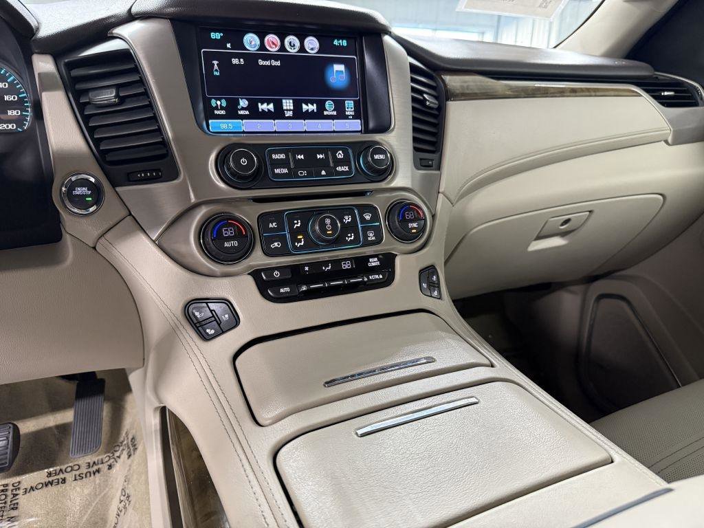 Used 2017 GMC Yukon XL Denali AWD/4WD image 19