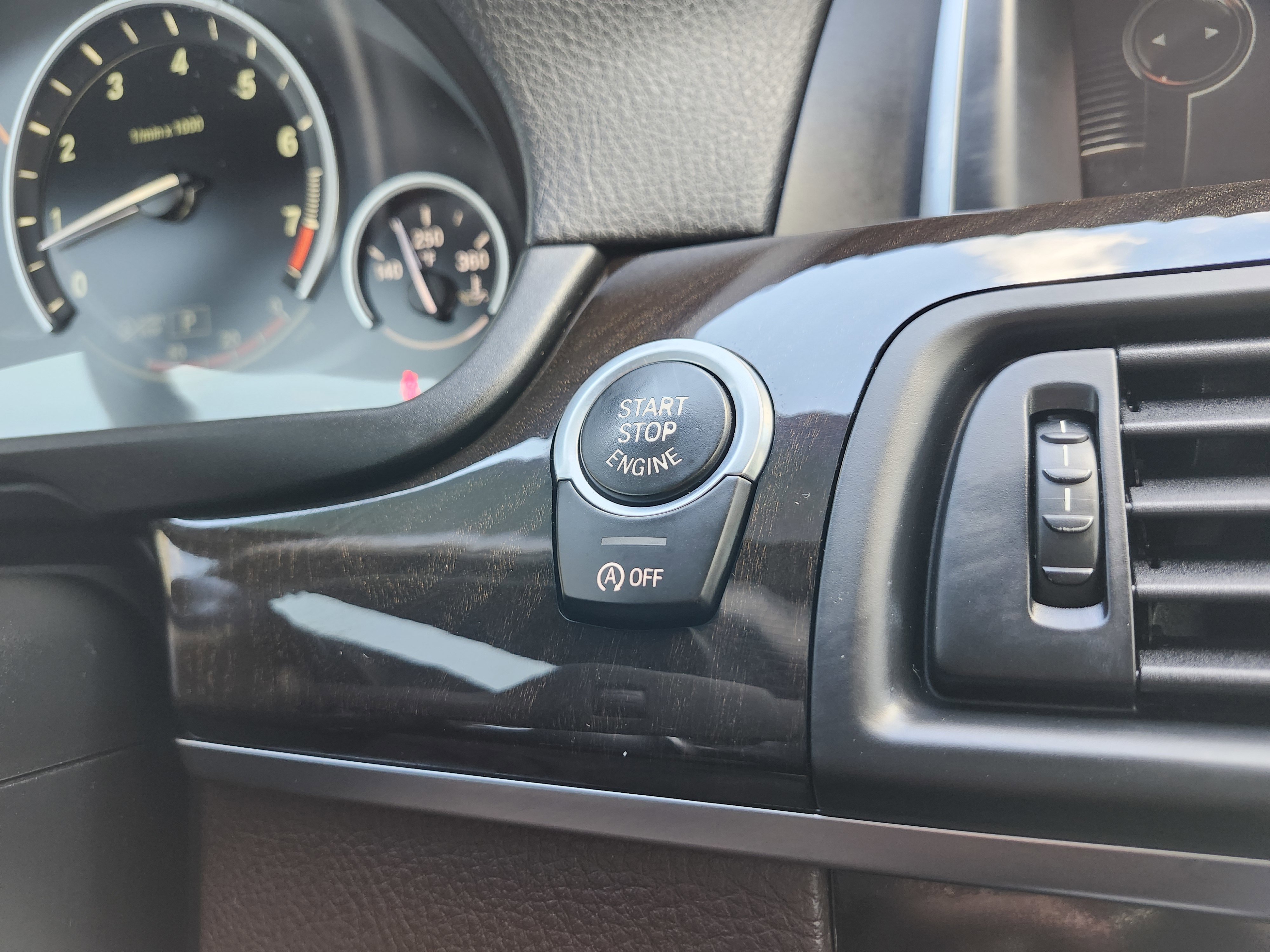 Used 2016 BMW 535i Sedan image 8