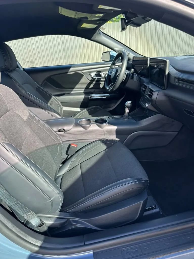 Used 2025 Ford Mustang GT RWD image 12