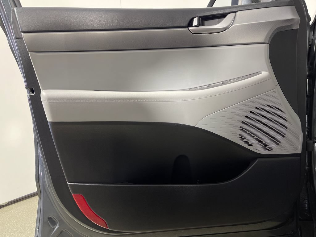 Certified 2022 Hyundai Palisade SE w/ Cargo Package FWD image 19