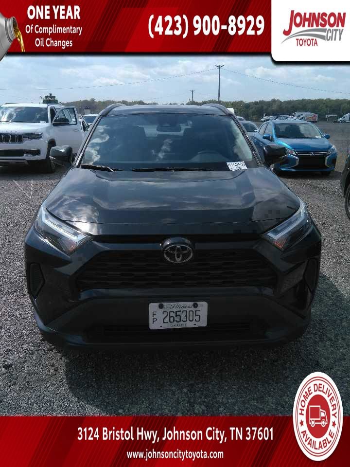 Used 2024 Toyota RAV4 XLE AWD/4WD video 1
