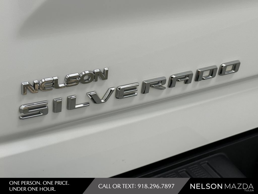 Used 2020 Chevrolet Silverado 1500 LT w/ Convenience Package AWD/4WD image 16