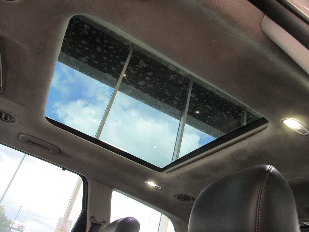 Used 2022 Kia Telluride SX w/ SX Prestige Package image 7