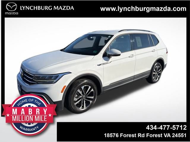 Used 2023 Volkswagen Tiguan S image 1